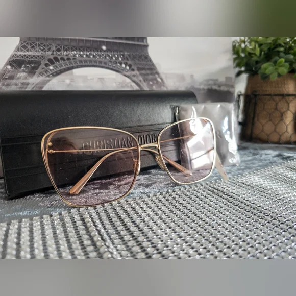 MissDior B2U Sunglasses by Dior-New W/Case - Picture 4 of 16